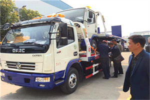 钢城汽车道路救援拖车价格